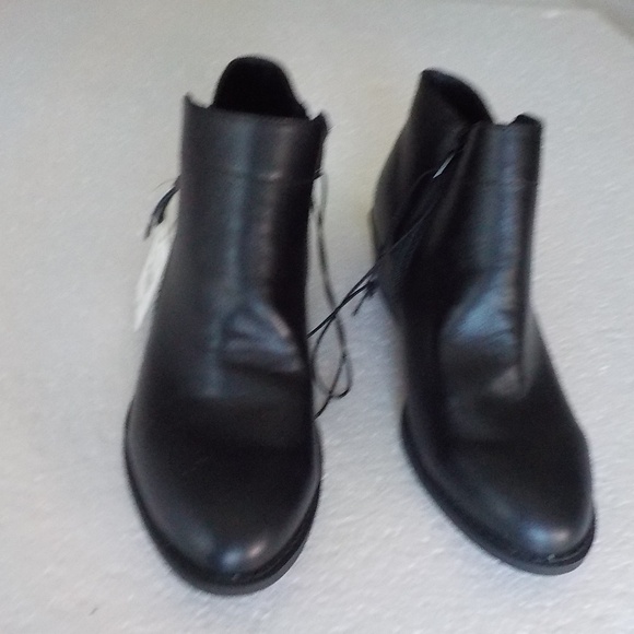 NEW Arizona Black Ankle Boots - Picture 5 of 7